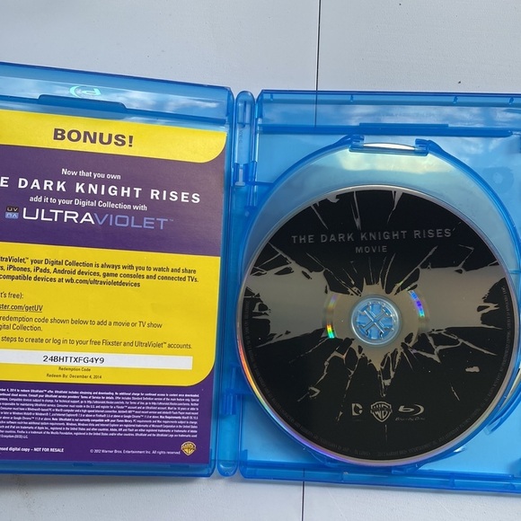 The Dark Knight Rises Blu Ray - Picture 2 of 4